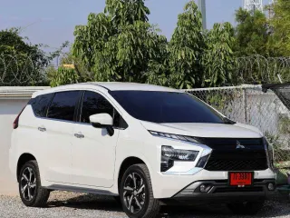 Mitsubishi Xpander 2025 สีขาว มุมหน้า