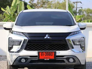 Mitsubishi Xpander 2025 สีขาว ด้านหน้า