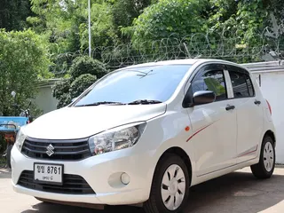 Suzuki Celerio สีขาว มุมหน้า
