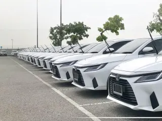 Toyota Ativ (รุ่นใหม่) สีขาว จอดเรียงพร้อมส่งมอบ
