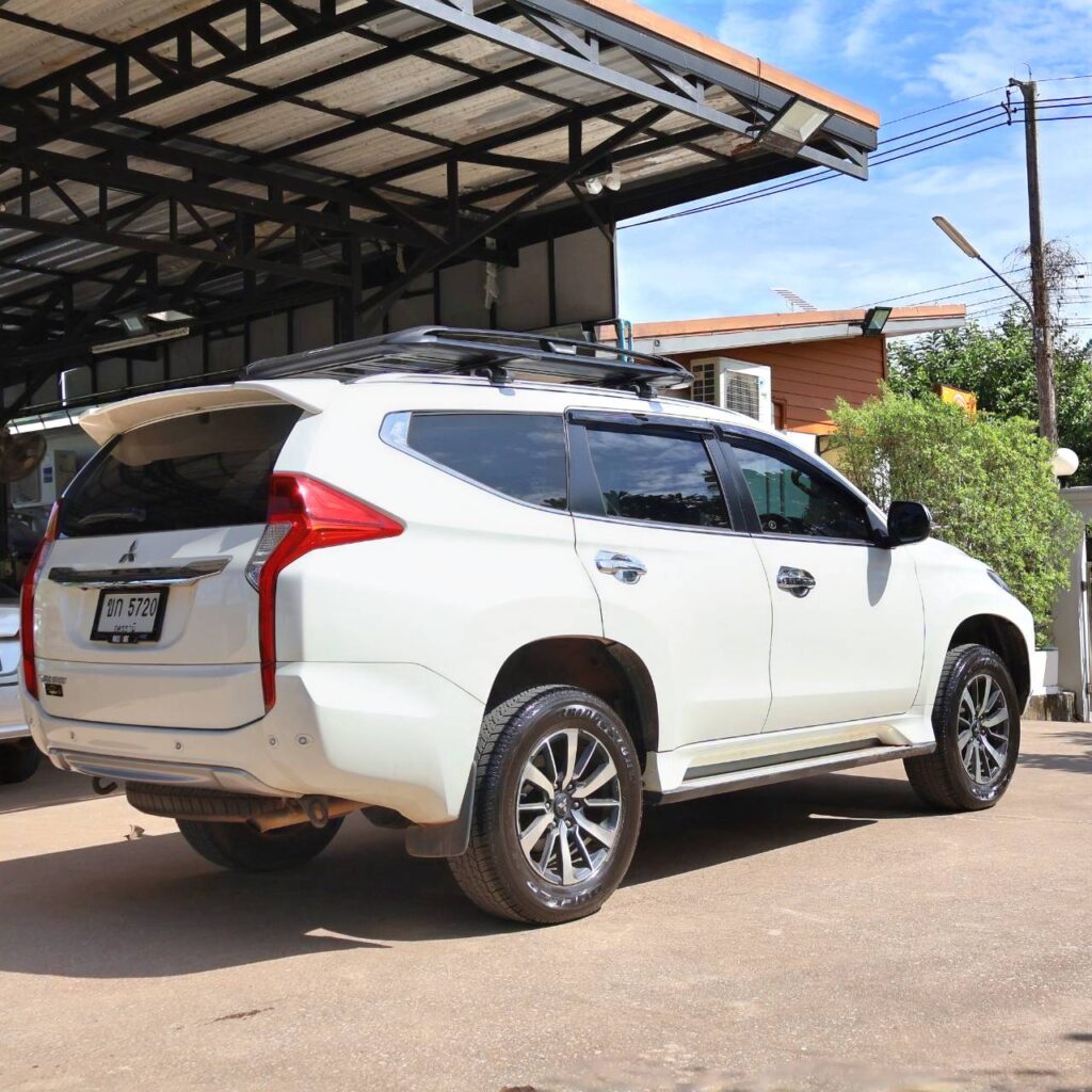 Mitsubishi Pajero Sport เบาะนั่งและพื้นที่ใช้สอย