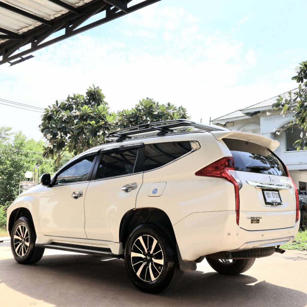 Mitsubishi Pajero Sport ภาพฟลีทรถ