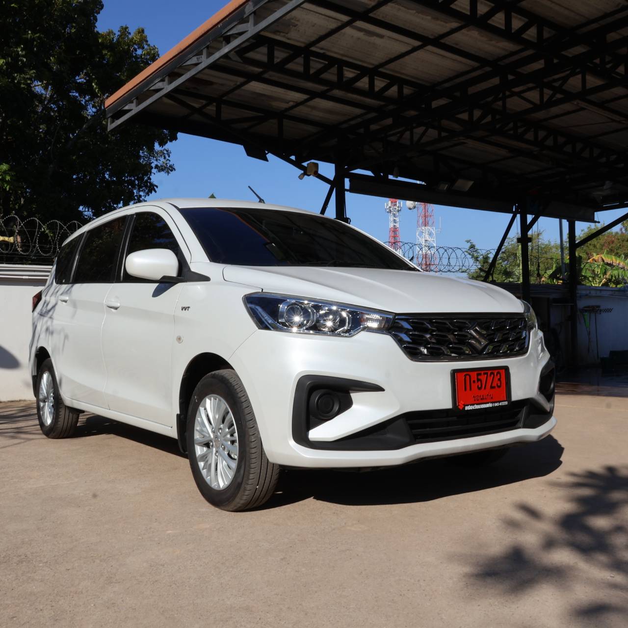 Suzuki Ertiga Hybrid 2025 front view - UD Car Rent